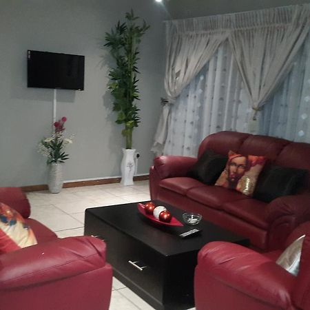 Tintech Bed&Breakfast Francistown Exterior foto