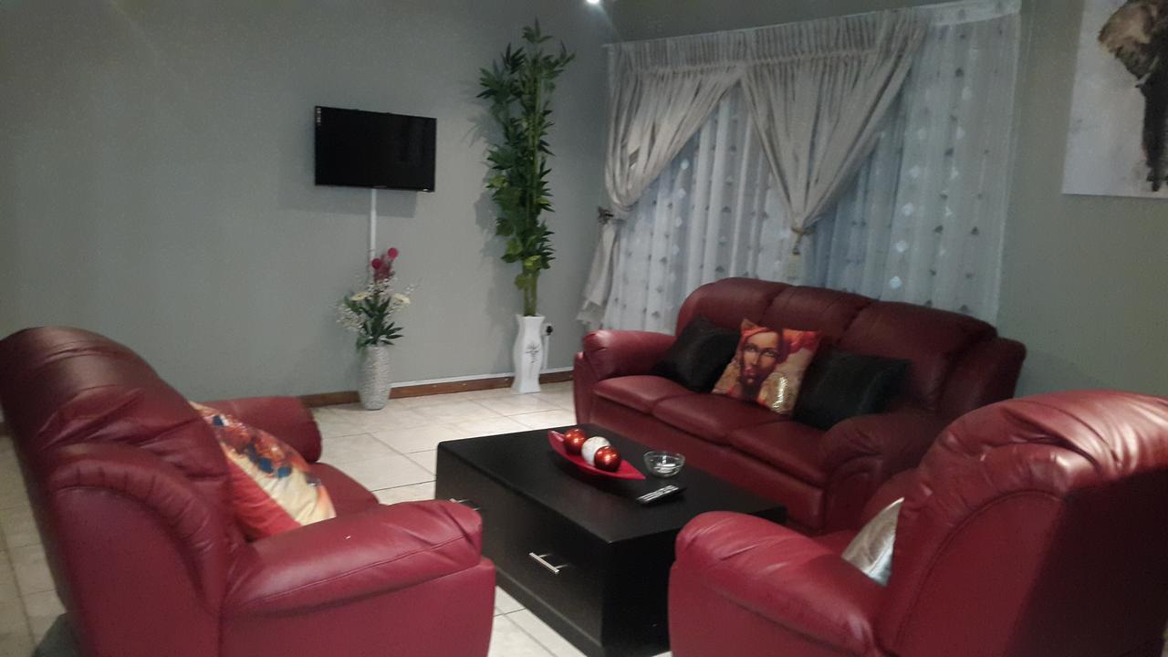 Tintech Bed&Breakfast Francistown Exterior foto