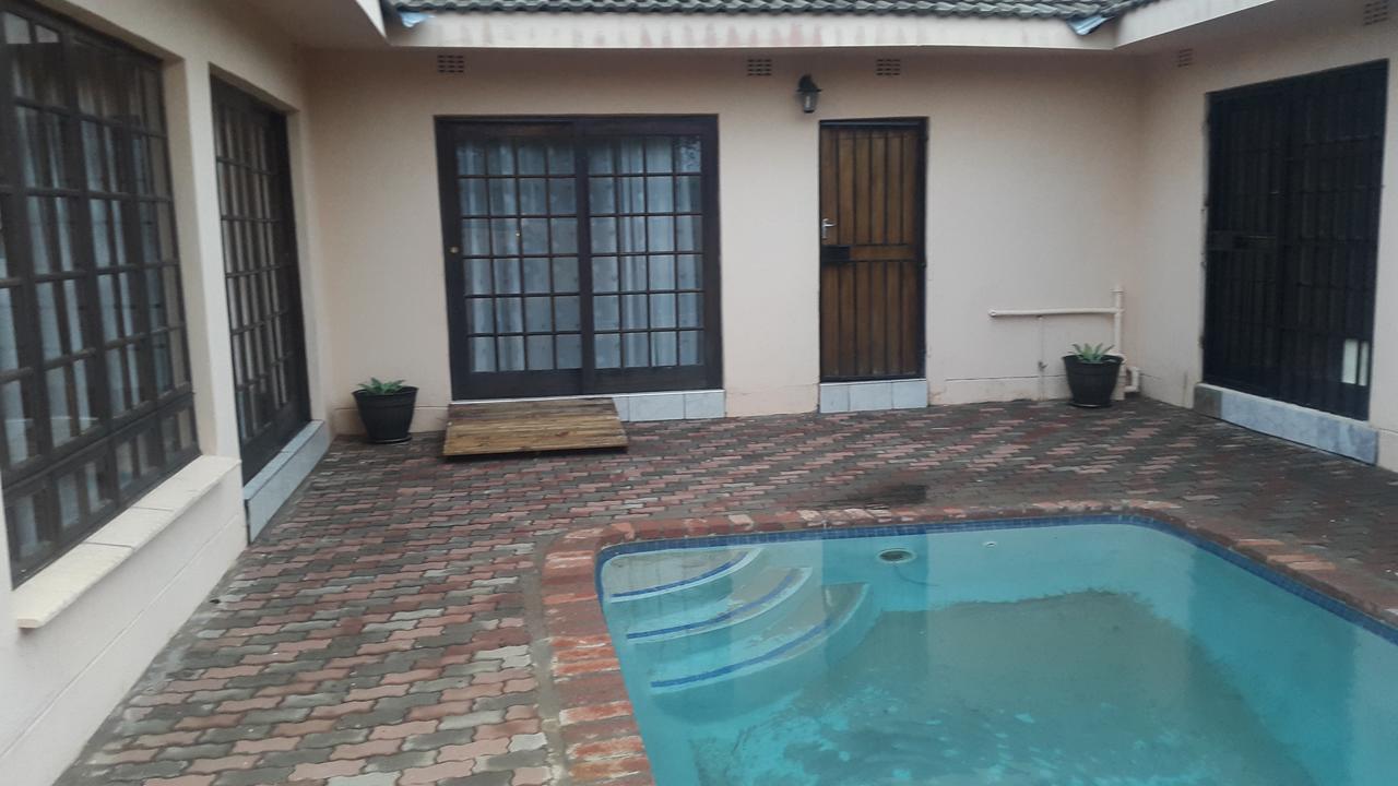 Tintech Bed&Breakfast Francistown Exterior foto