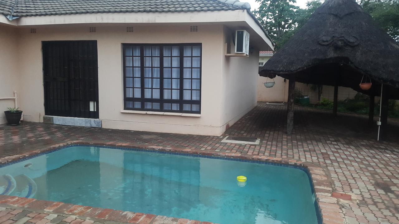 Tintech Bed&Breakfast Francistown Exterior foto